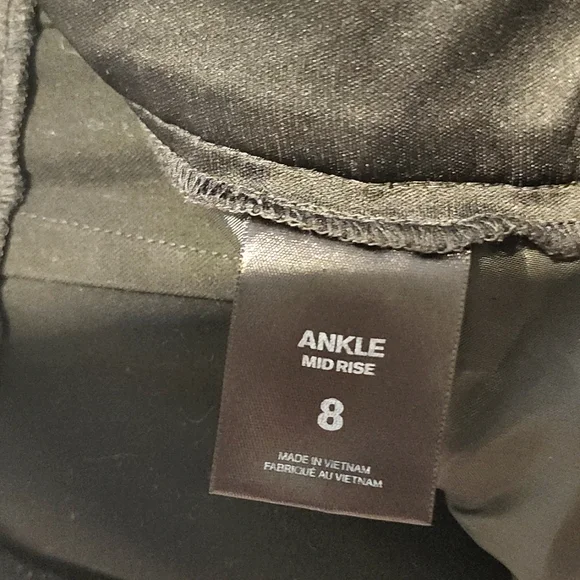 *ISO* Express Mid-Rise Ankle Pants. - Picture 2 of 5